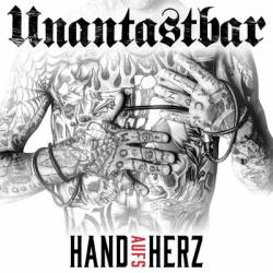 Hand aufs Herz